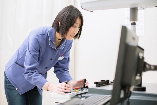 IMG-2052(品管)小松(彩) (600x400).jpg